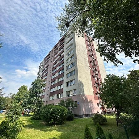 Ochota Apartment Warsaw Exterior photo
