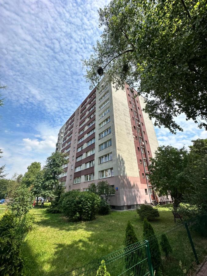 Ochota Apartment Warsaw Exterior photo